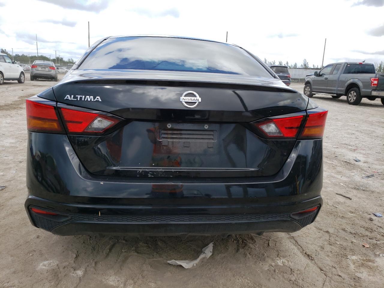 2022 NISSAN ALTIMA