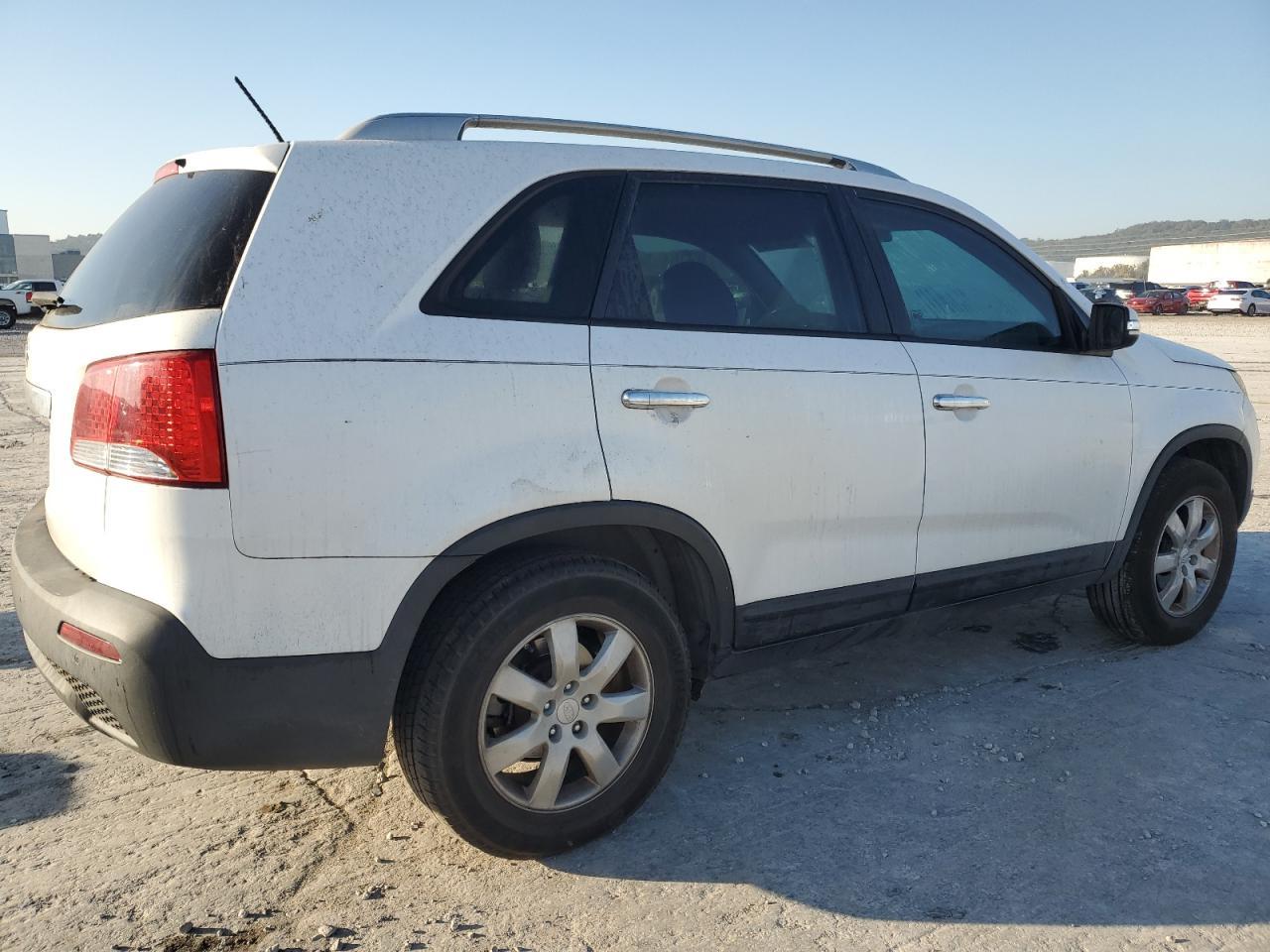 2011 KIA SORENTO