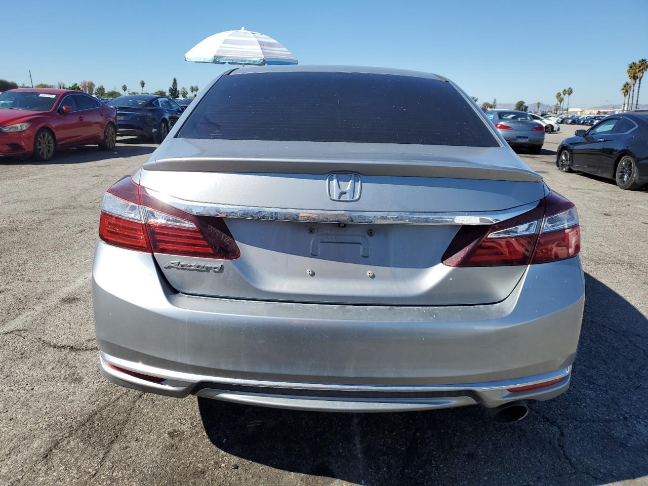 2017 HONDA ACCORD