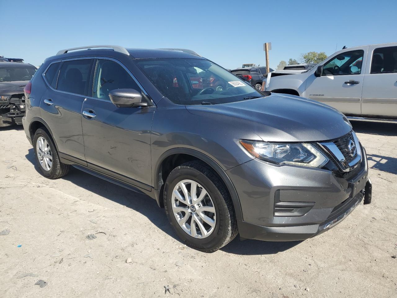 2017 NISSAN ROGUE