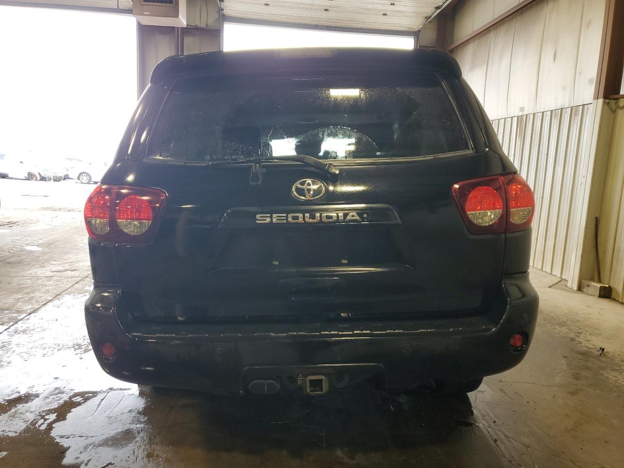 2019 TOYOTA Sequoia