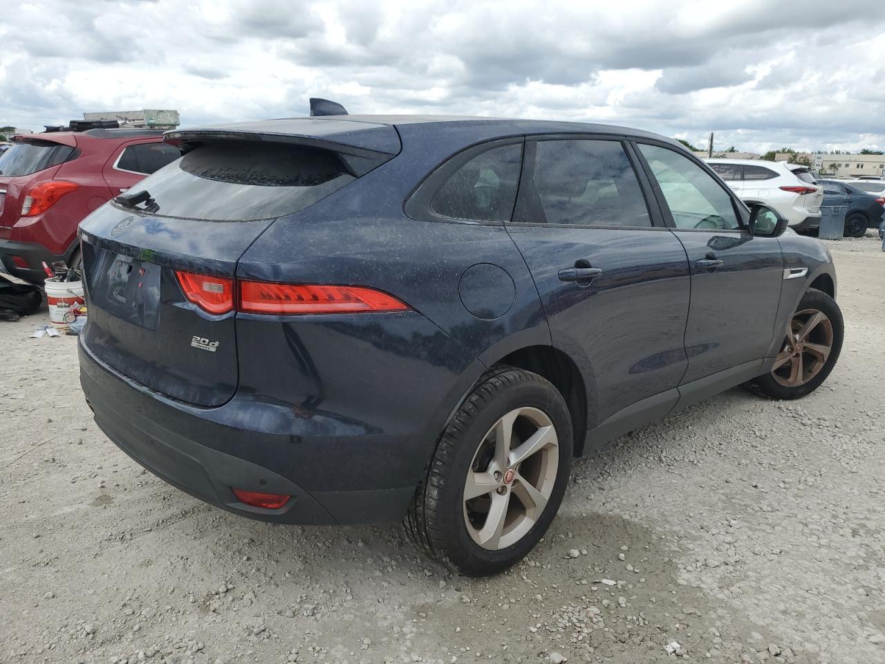 2017 JAGUAR F-Pace
