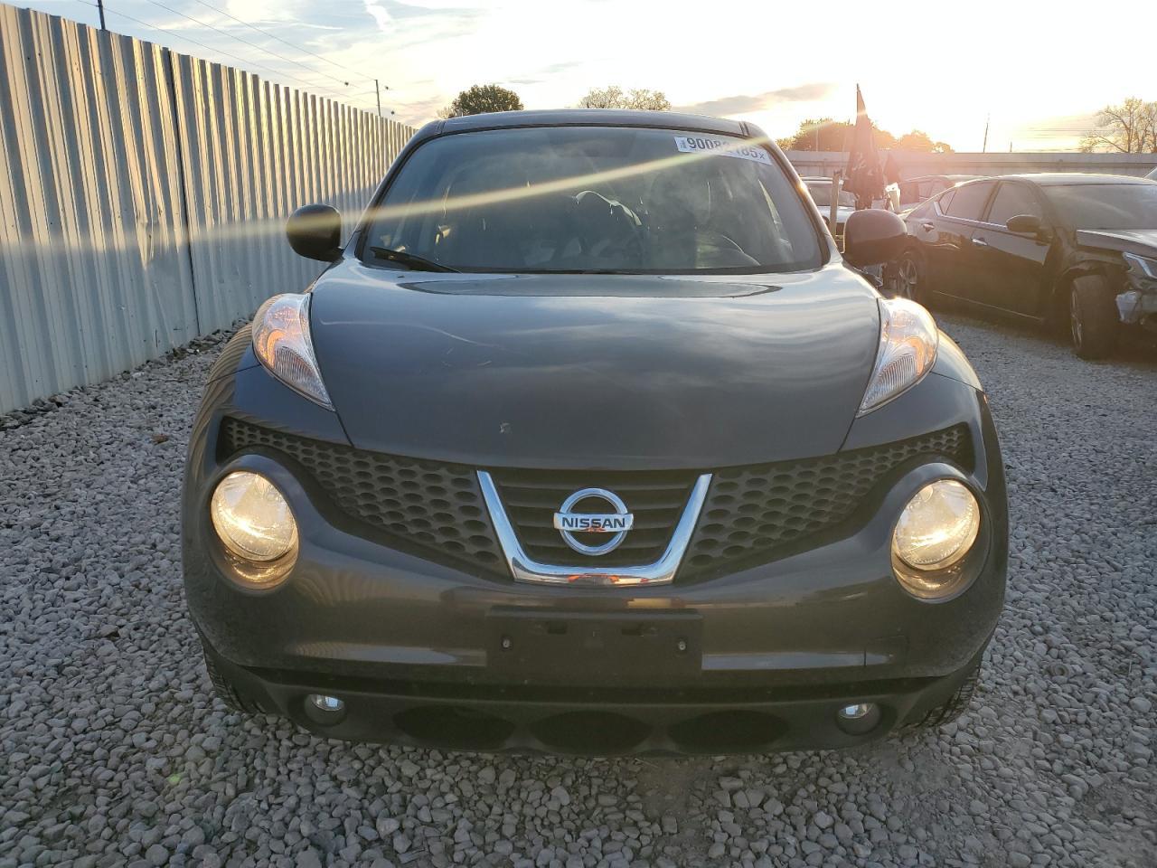 2011 NISSAN Juke