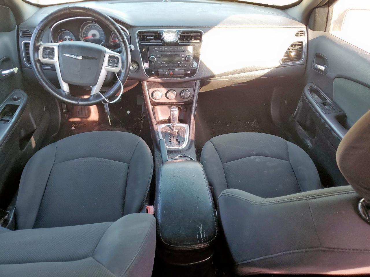 2012 CHRYSLER 200