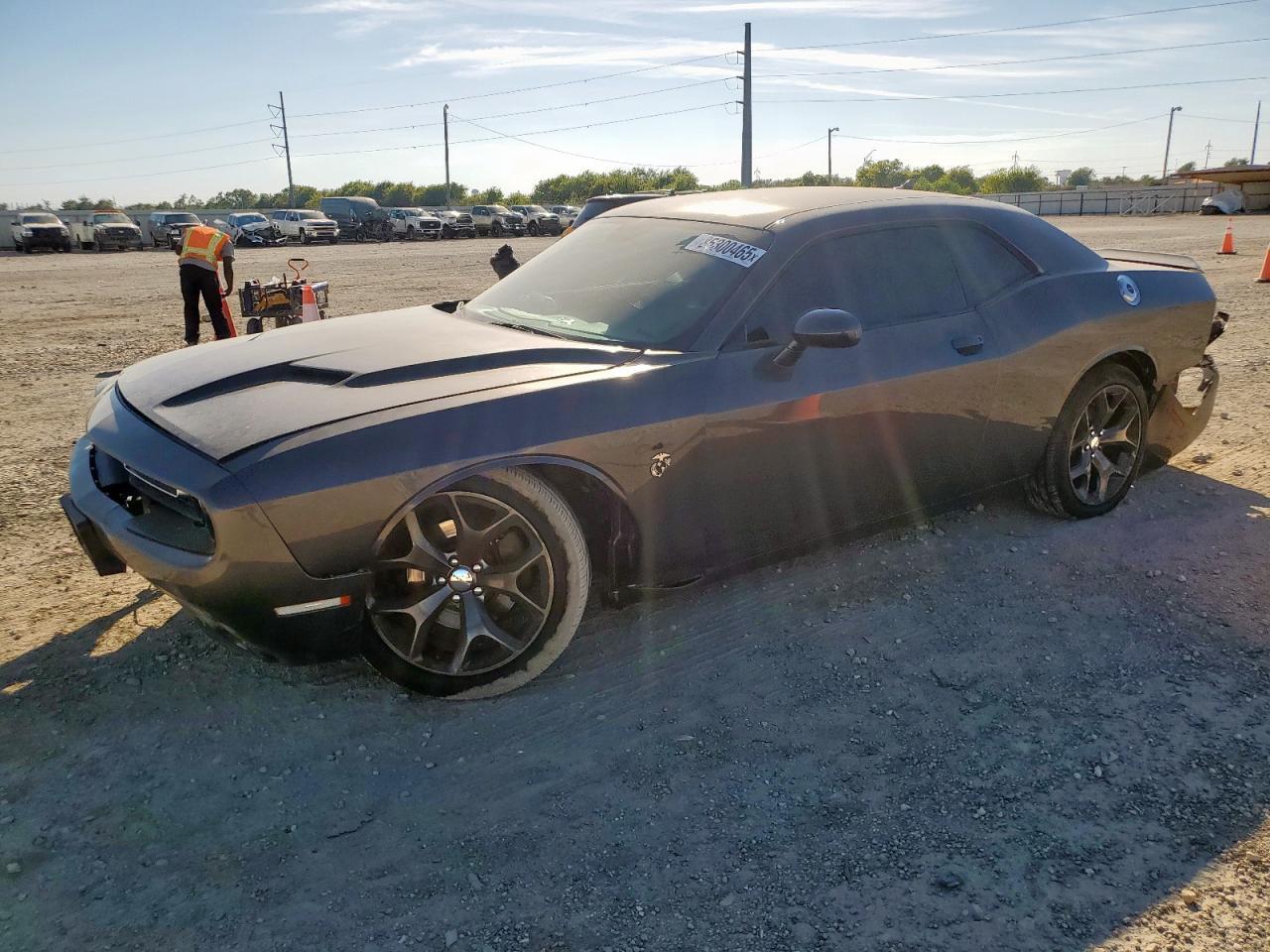 2015 DODGE Challenger