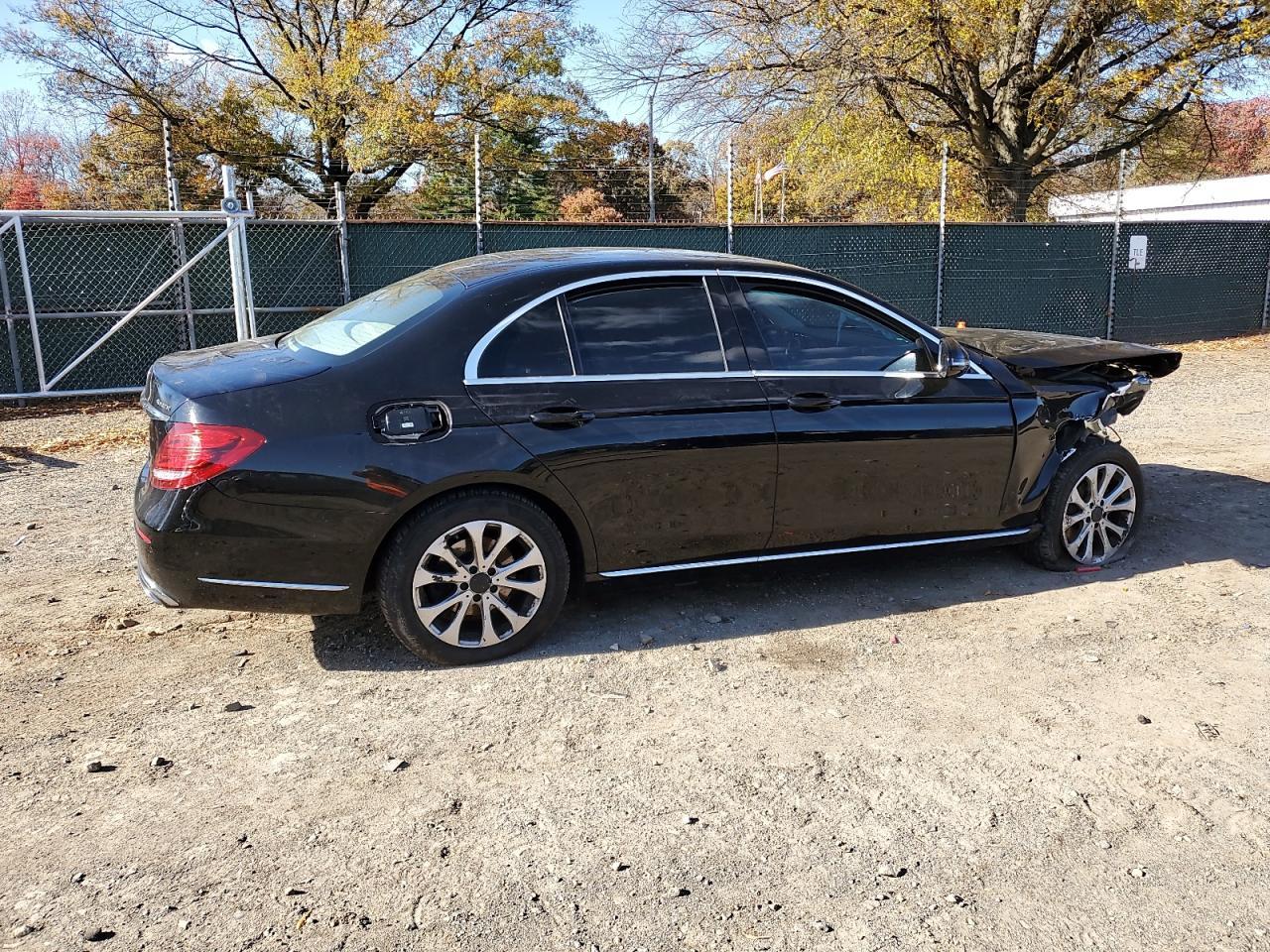2017 MERCEDES-BENZ E-Class