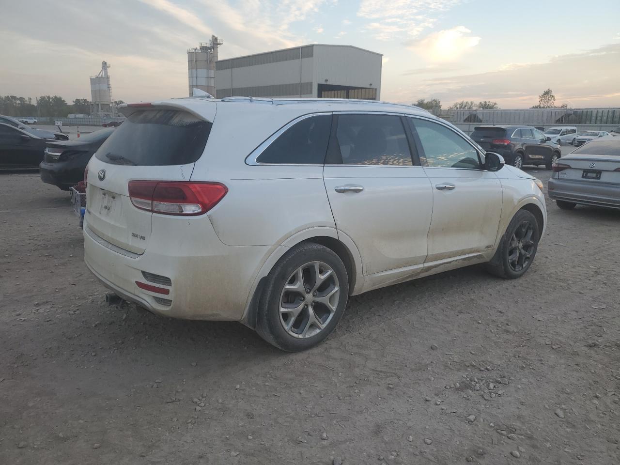 2016 KIA SORENTO