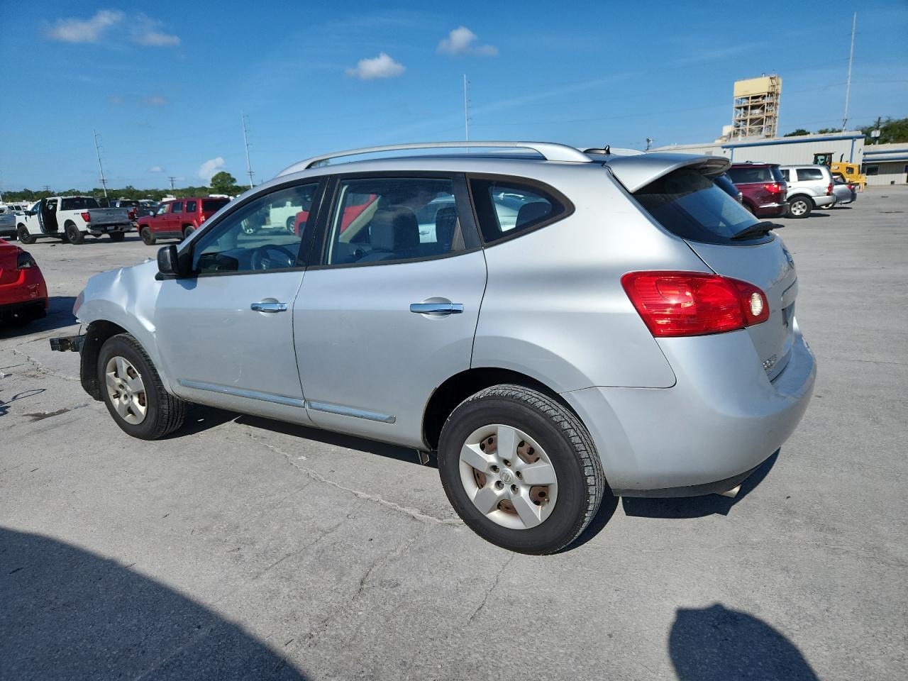 2015 NISSAN ROGUE