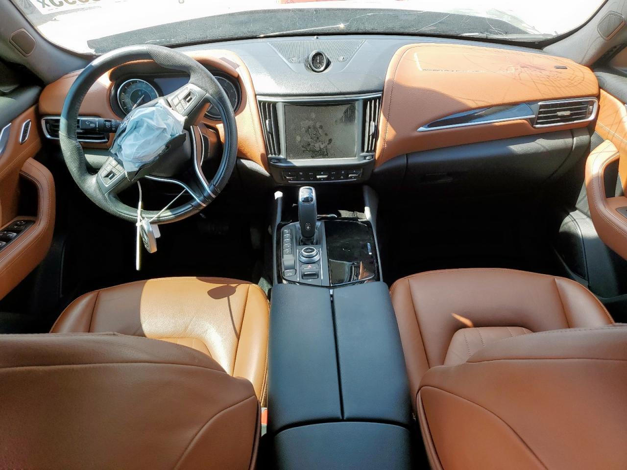 2022 MASERATI Levante