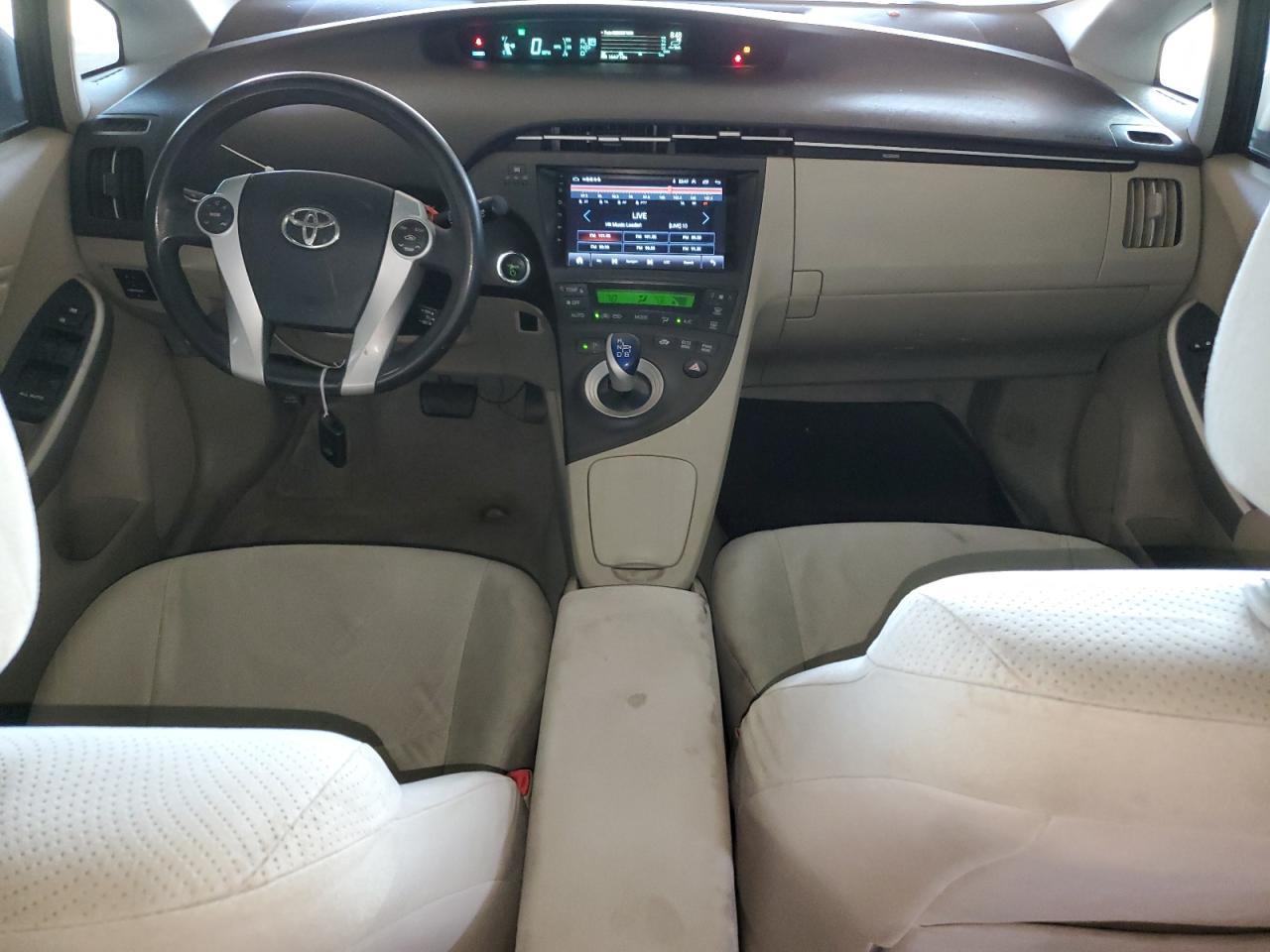 2011 TOYOTA PRIUS