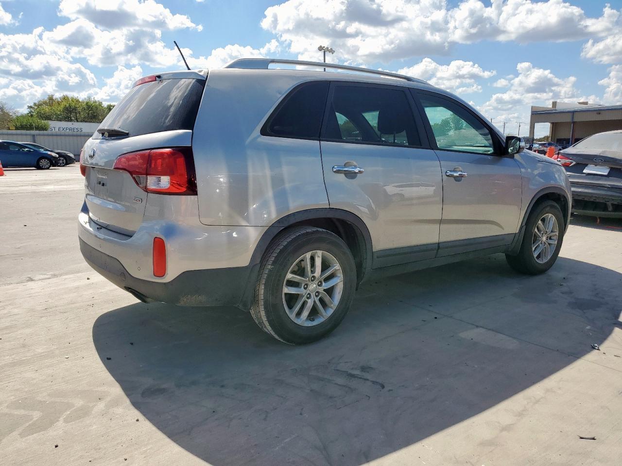 2015 KIA SORENTO
