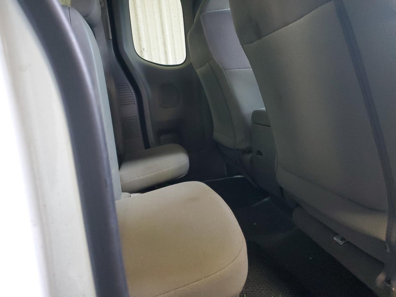 2017 NISSAN Frontier