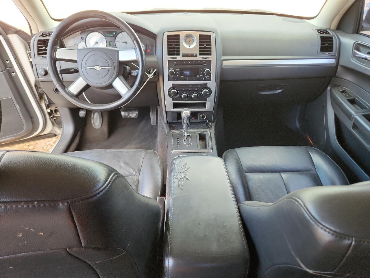 2010 CHRYSLER 300