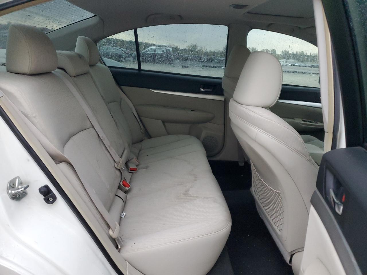 2011 SUBARU Legacy