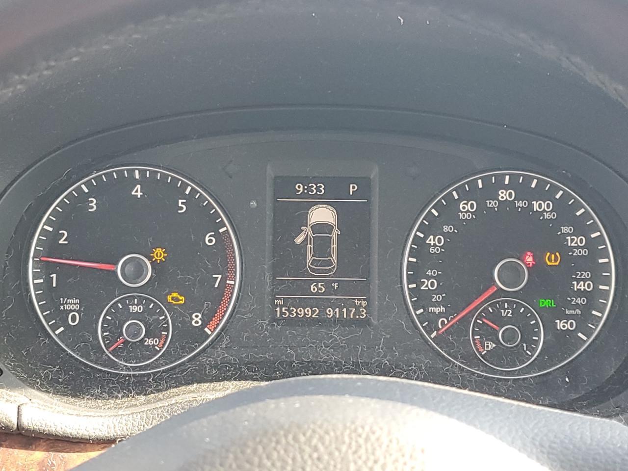 2013 VOLKSWAGEN Passat