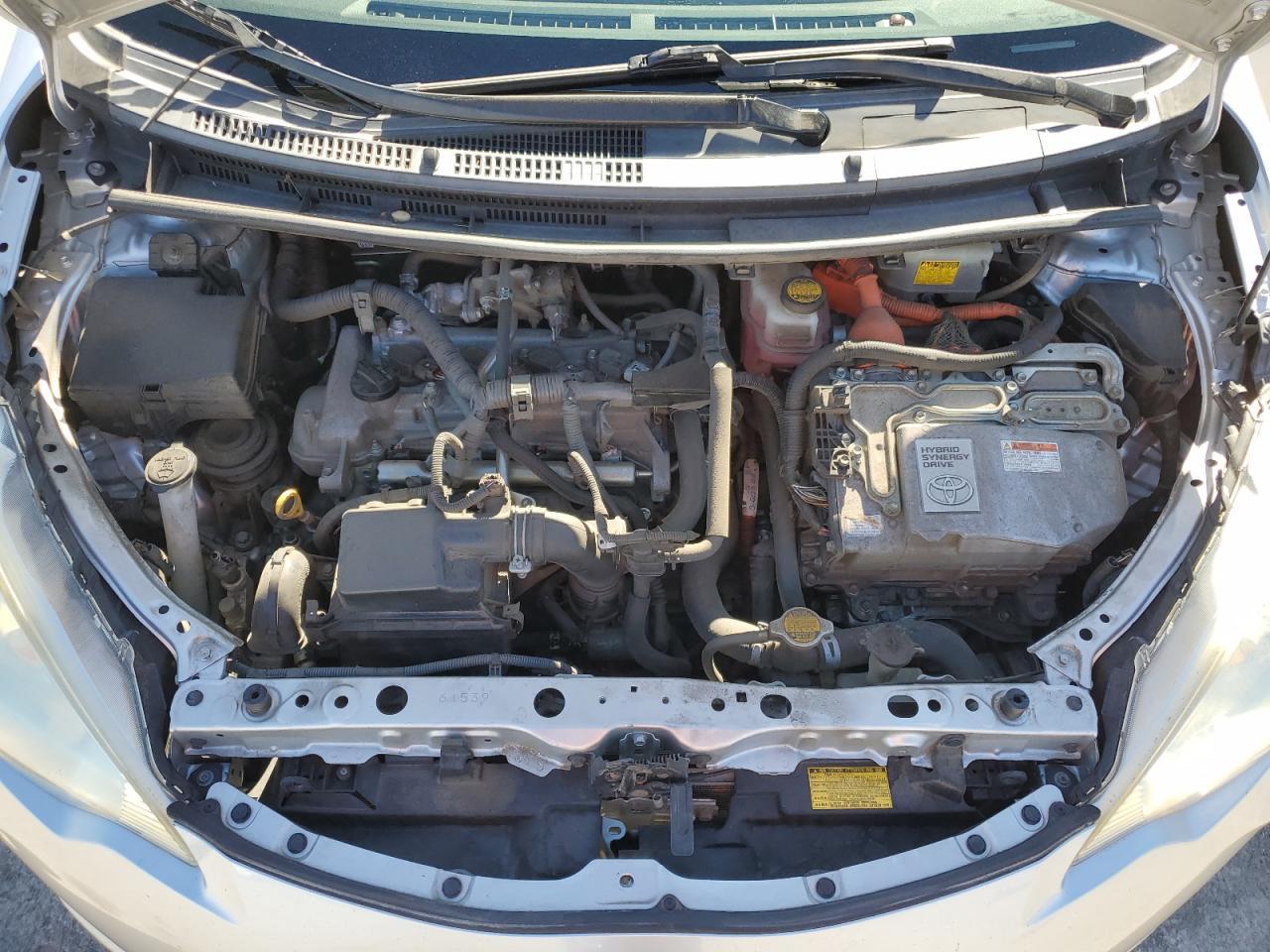 2012 TOYOTA Prius c