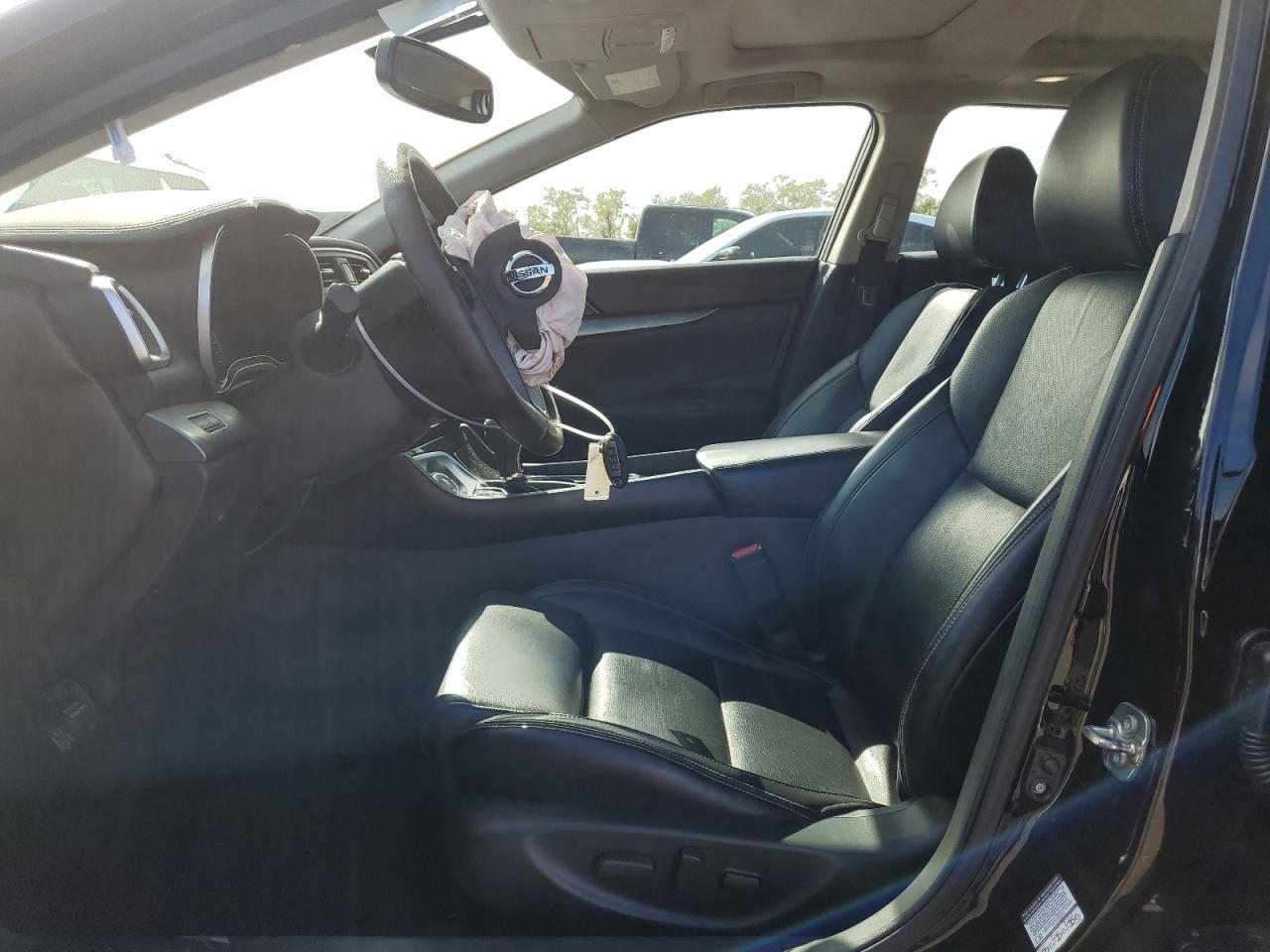 2016 NISSAN Maxima