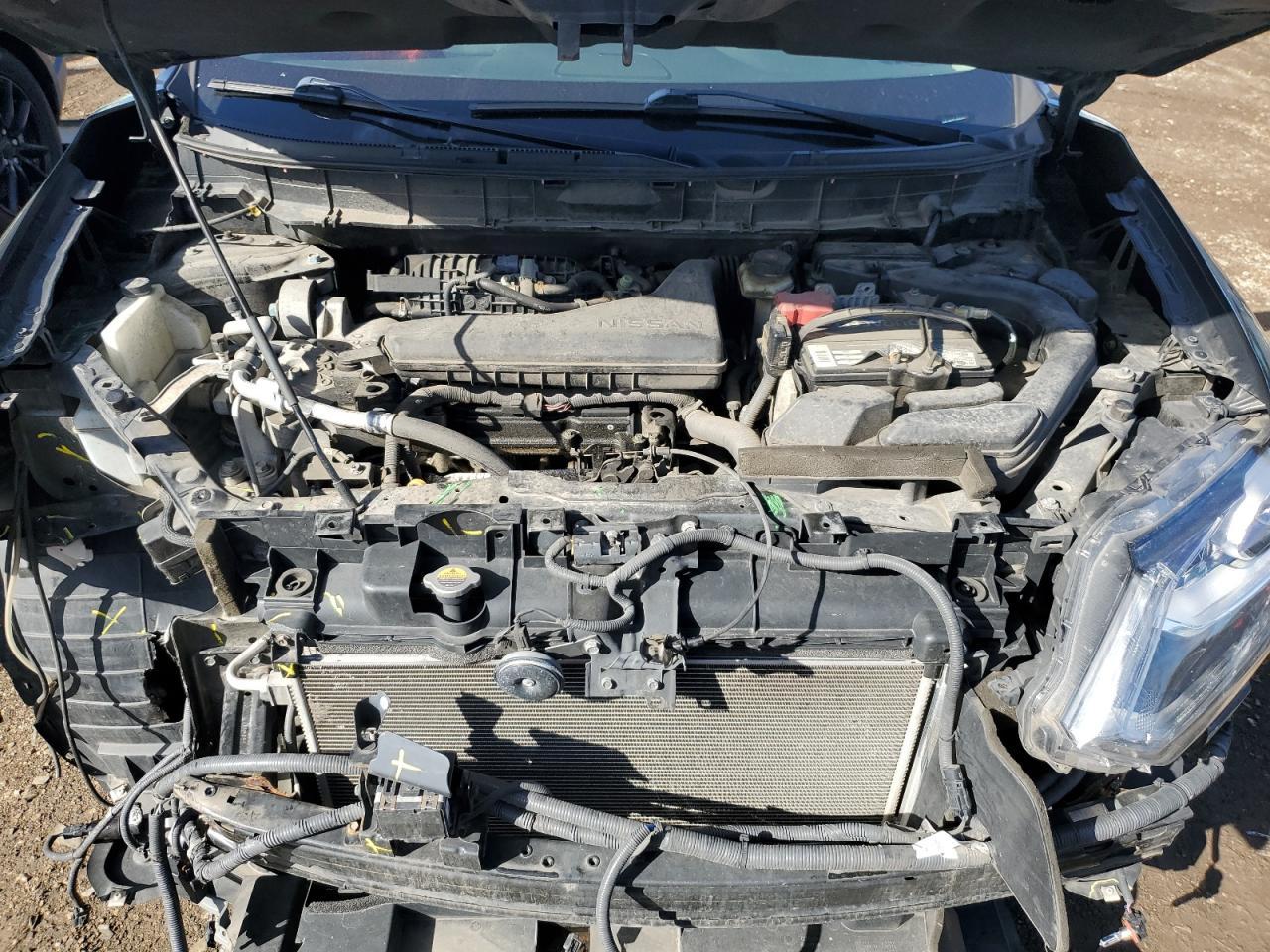 2015 NISSAN ROGUE