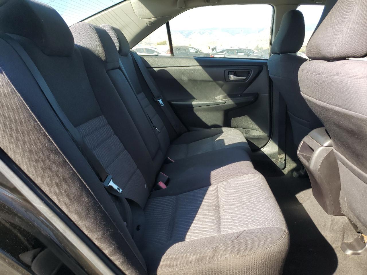 2016 TOYOTA CAMRY