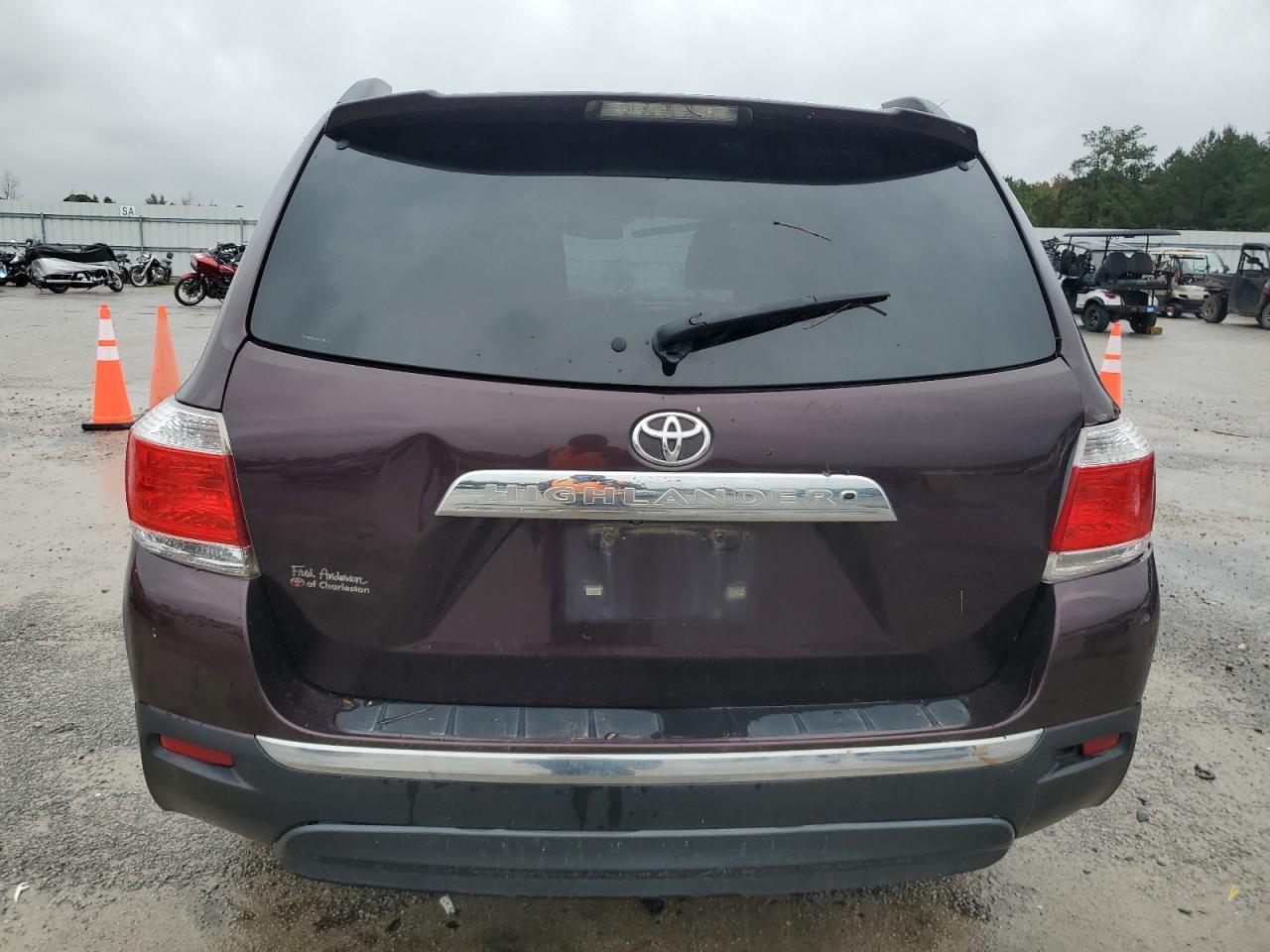 2013 TOYOTA HIGHLANDER