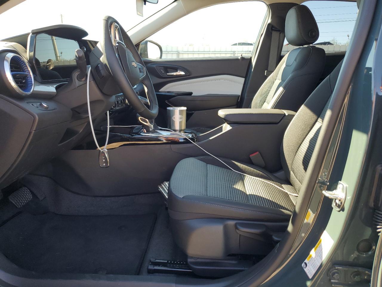 2025 CHEVROLET TRAX