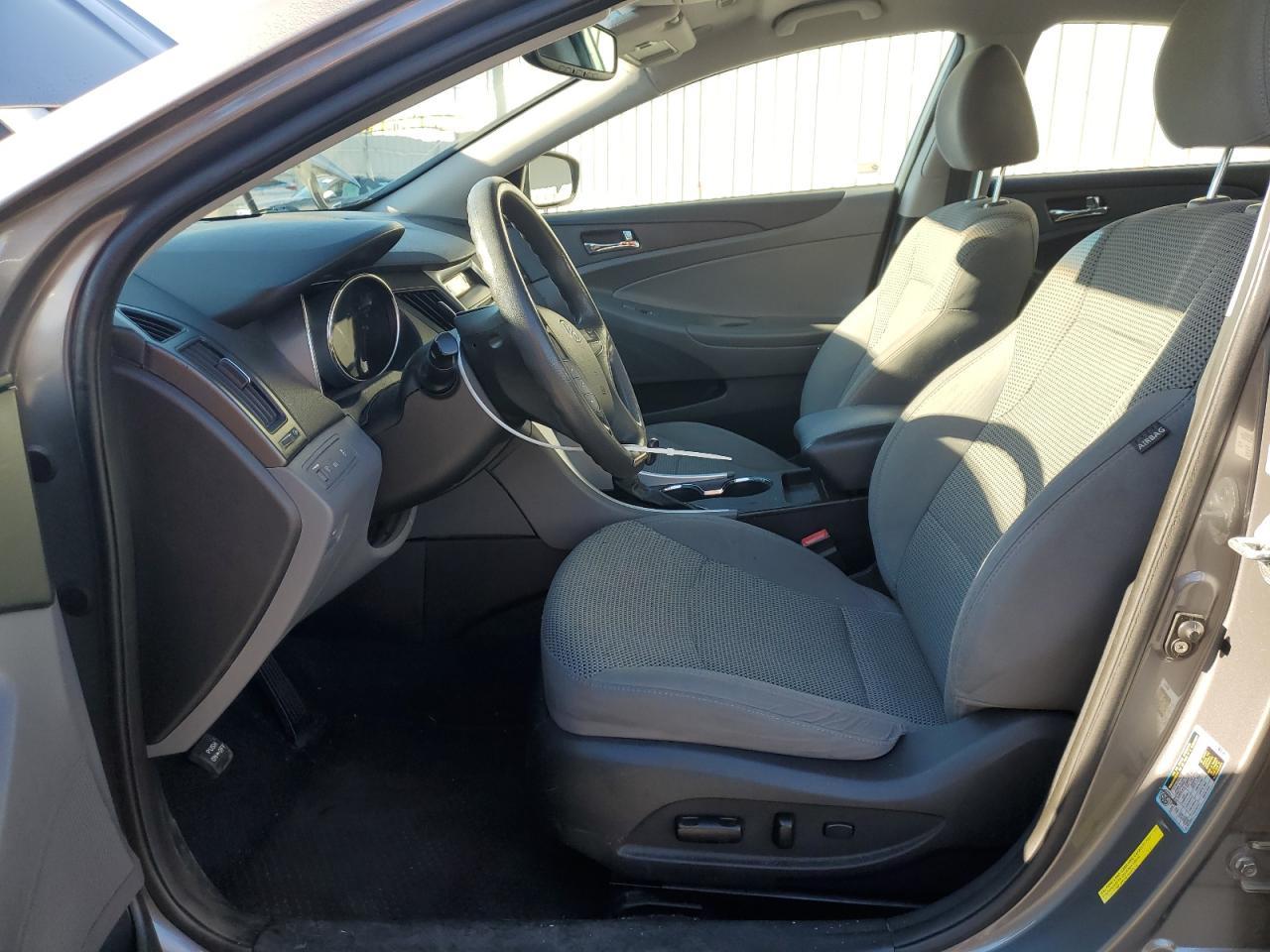 2011 HYUNDAI SONATA