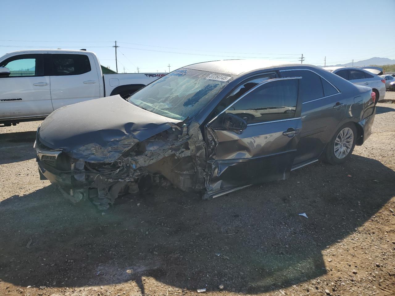 2014 TOYOTA CAMRY