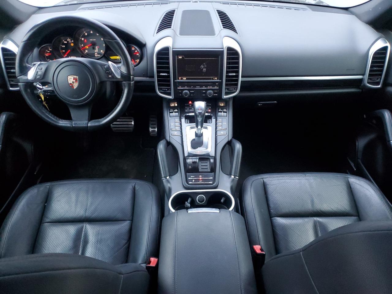 2012 PORSCHE CAYENNE