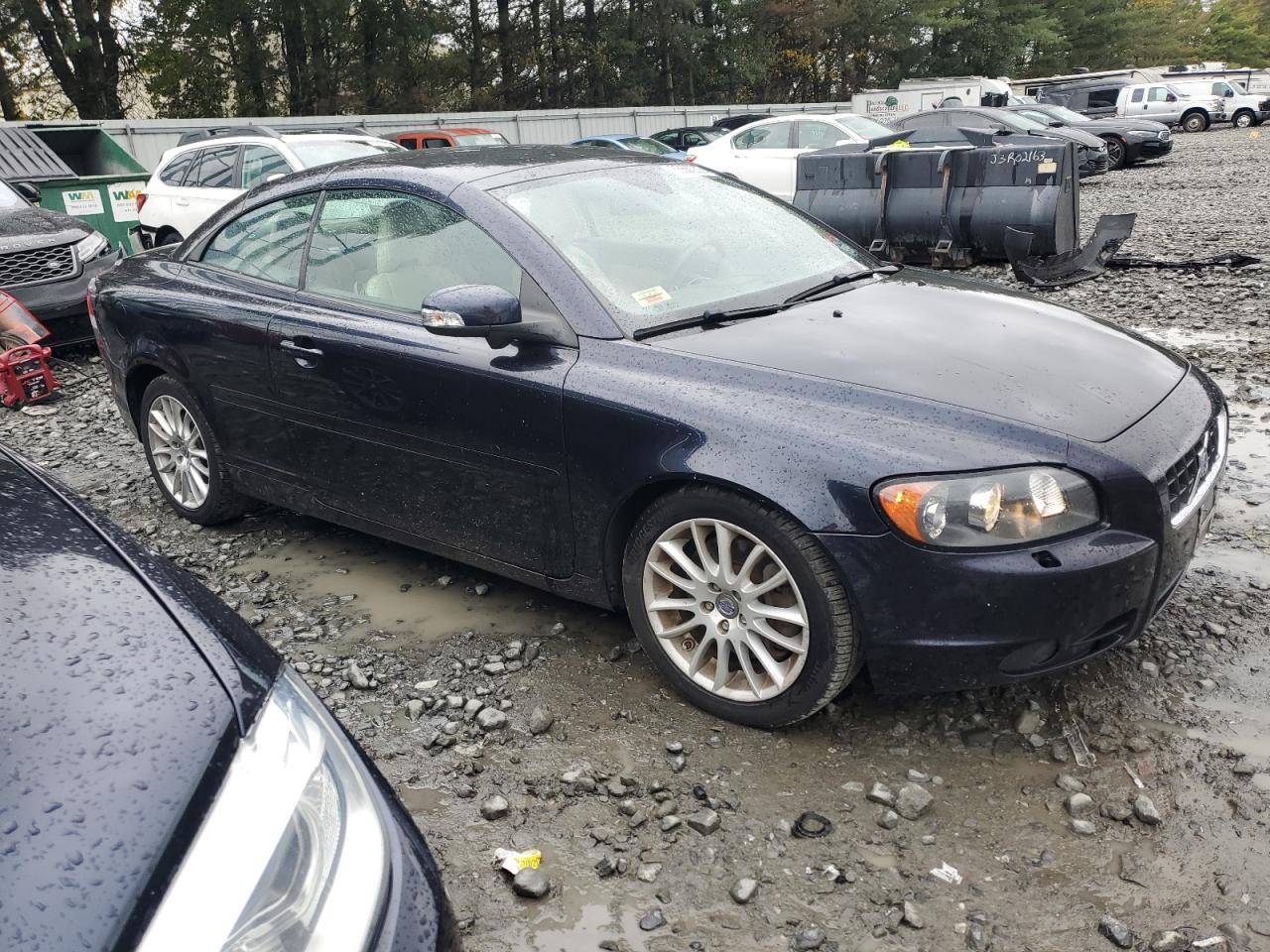 2009 VOLVO C70