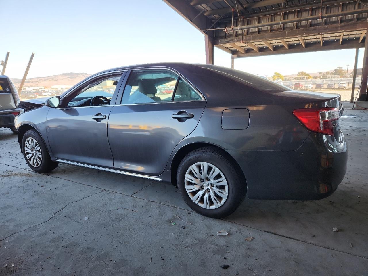 2013 TOYOTA CAMRY