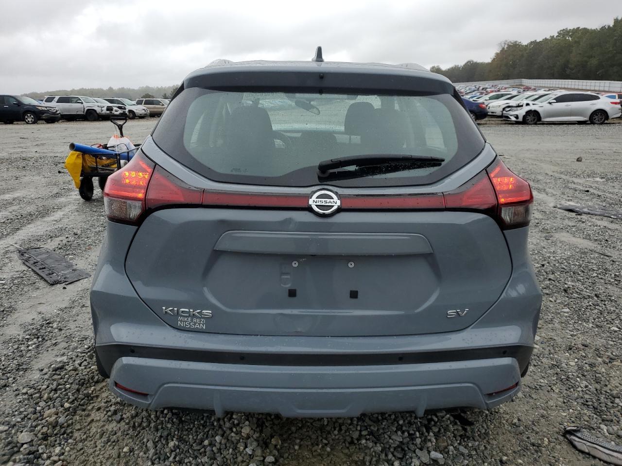2021 NISSAN KICKS