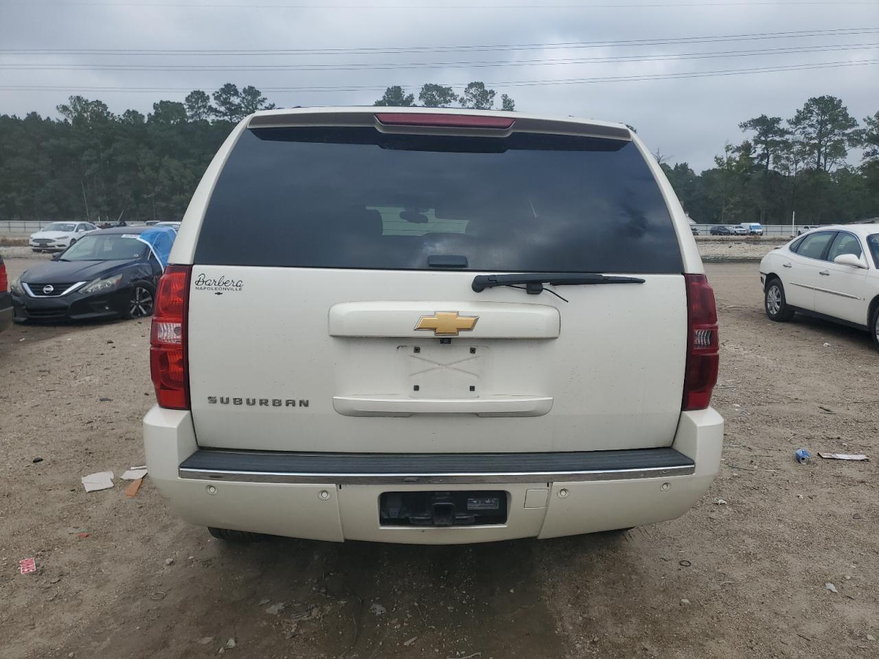 2014 CHEVROLET Suburban