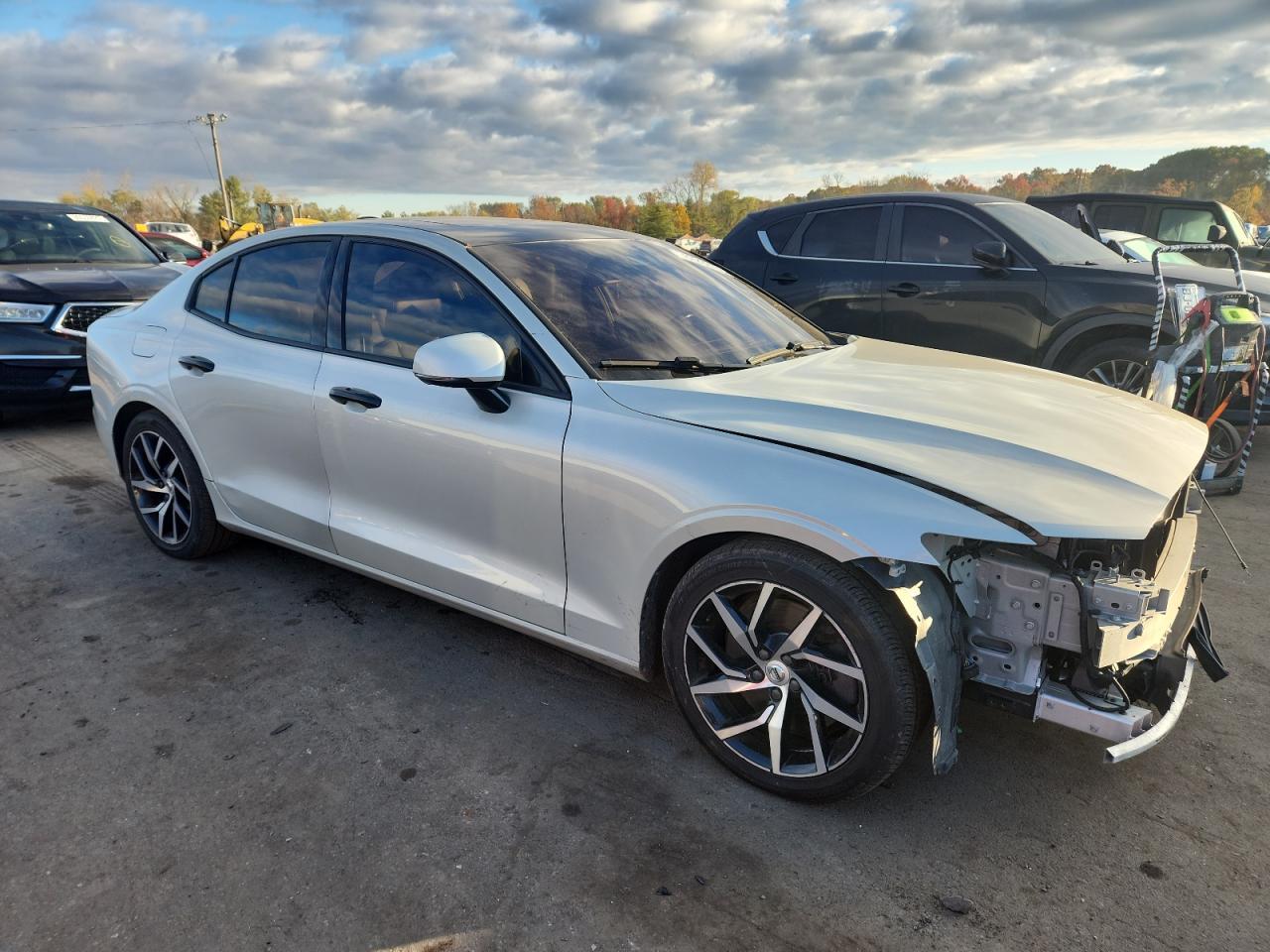 2019 VOLVO S60