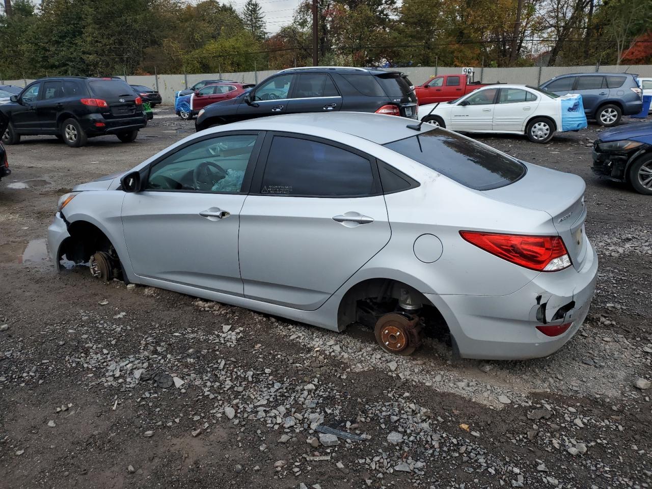 2012 HYUNDAI ACCENT