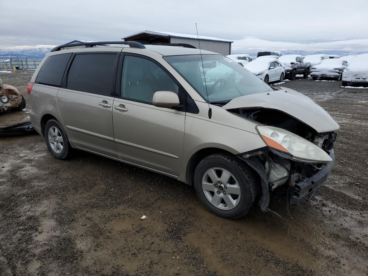 2009 TOYOTA SIENNA