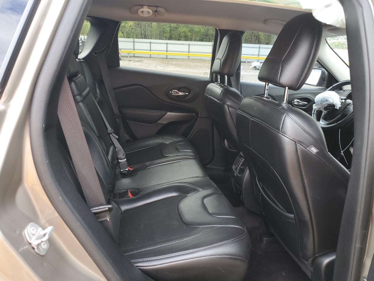 2019 JEEP CHEROKEE