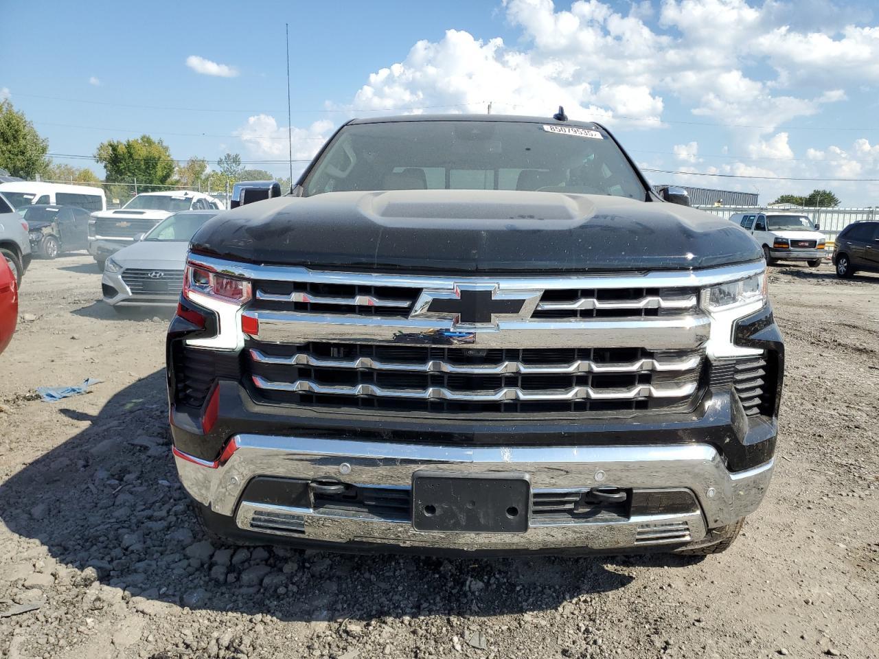 2024 CHEVROLET Silverado