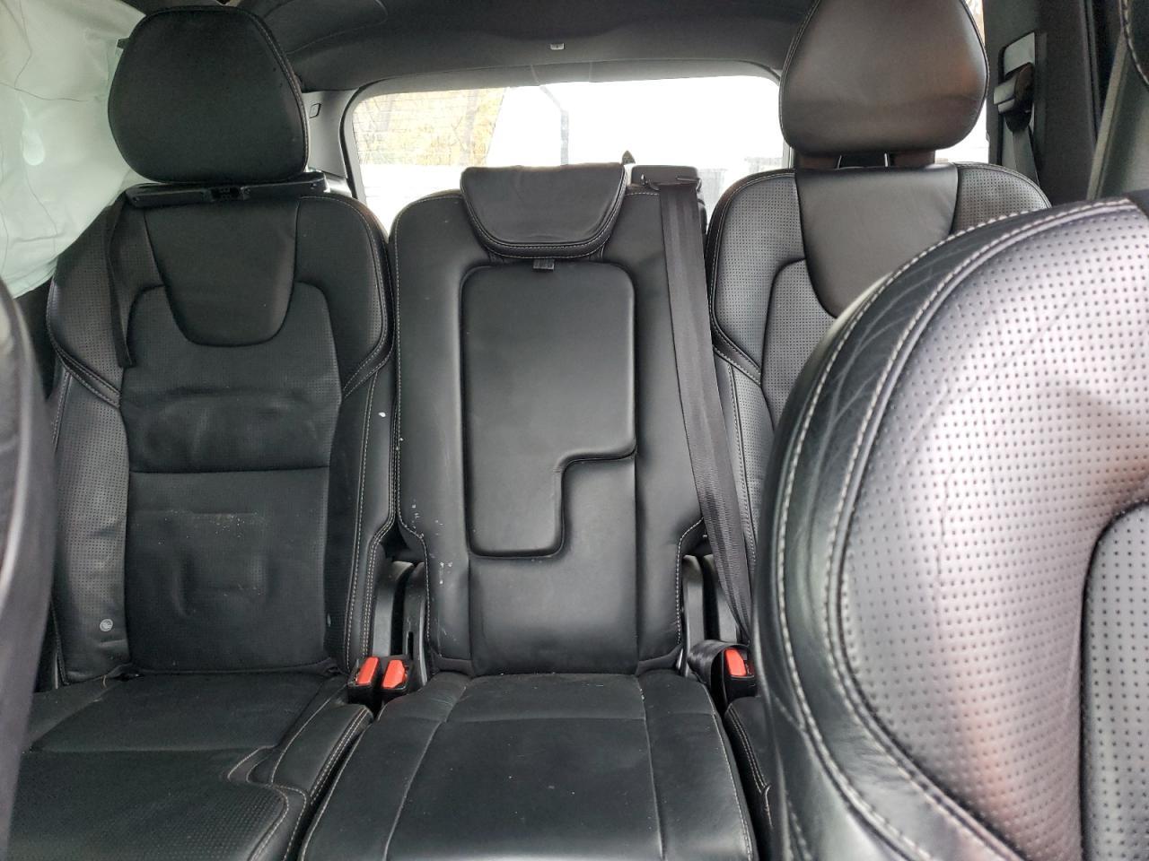 2018 VOLVO XC90