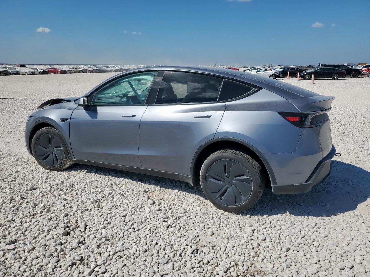 2026 TESLA MODEL Y