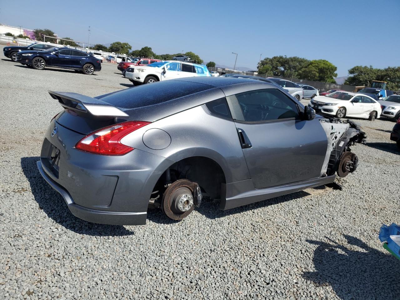 2012 NISSAN 370Z