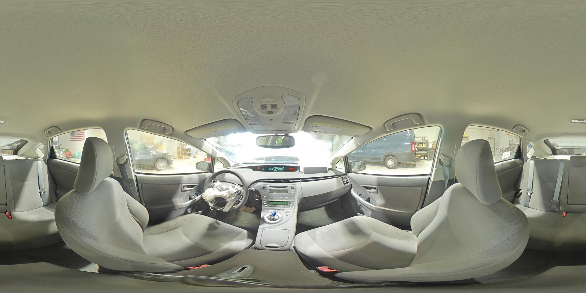 2011 TOYOTA PRIUS