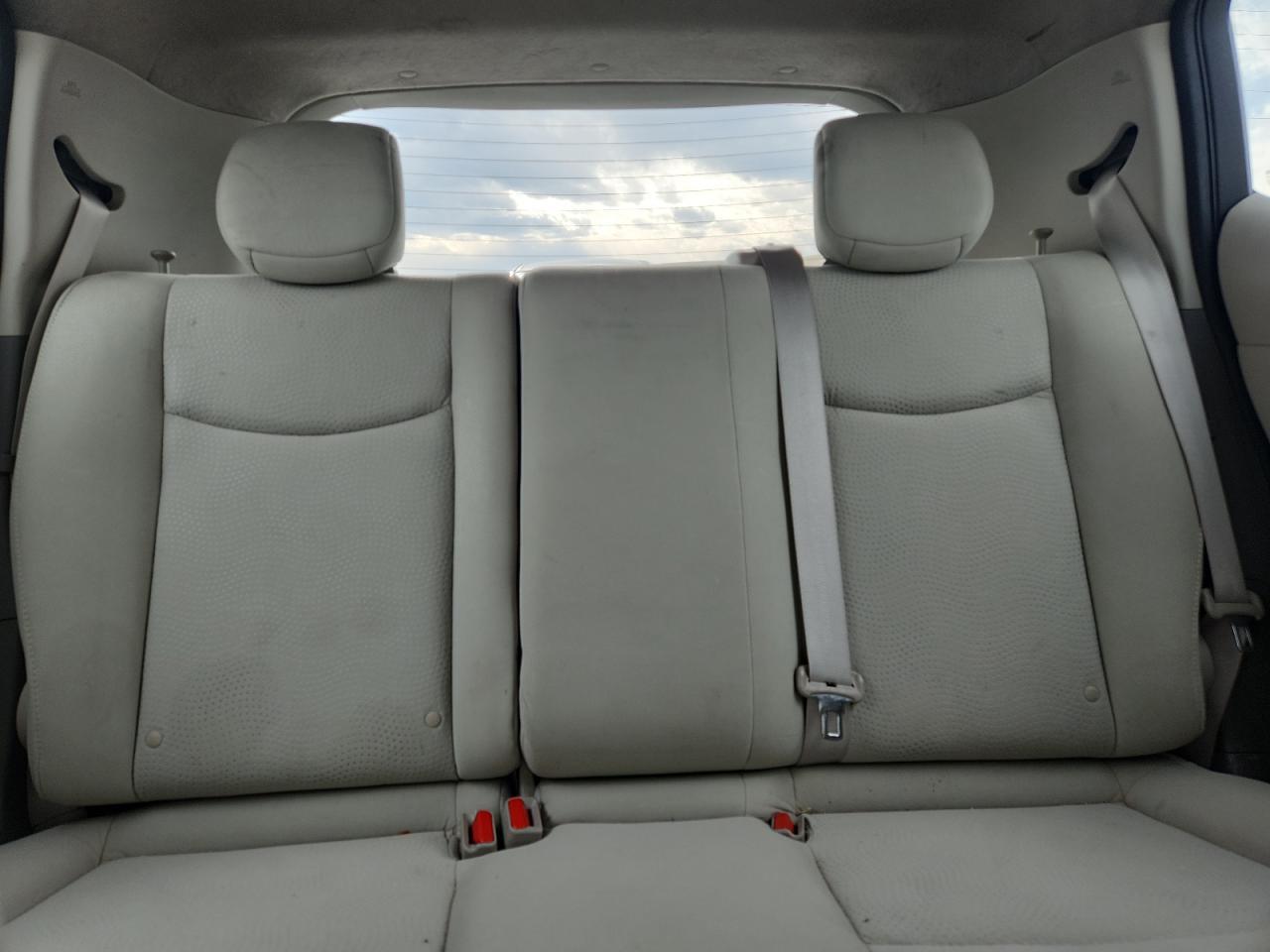 2015 NISSAN LEAF