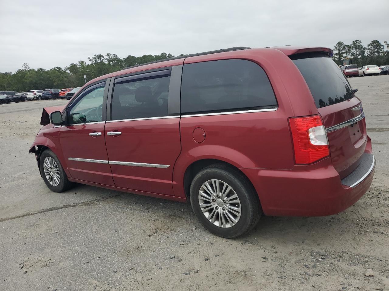 2014 CHRYSLER Town & Country