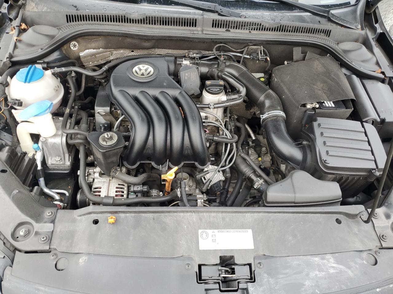 2011 VOLKSWAGEN JETTA