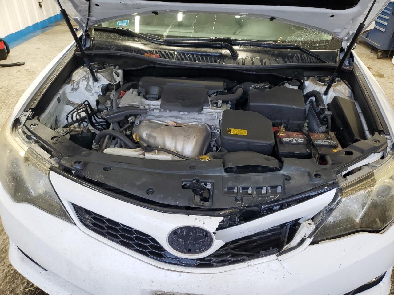 2014 TOYOTA CAMRY