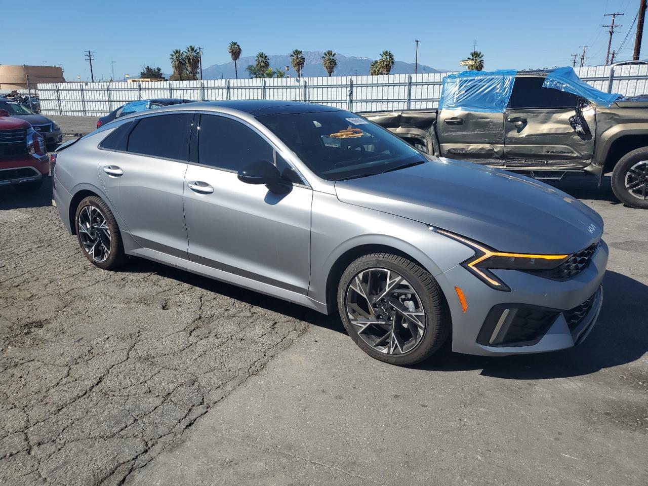 2025 KIA K5