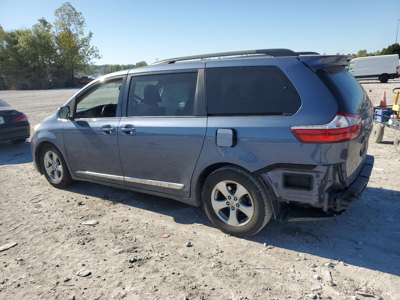 2015 TOYOTA SIENNA