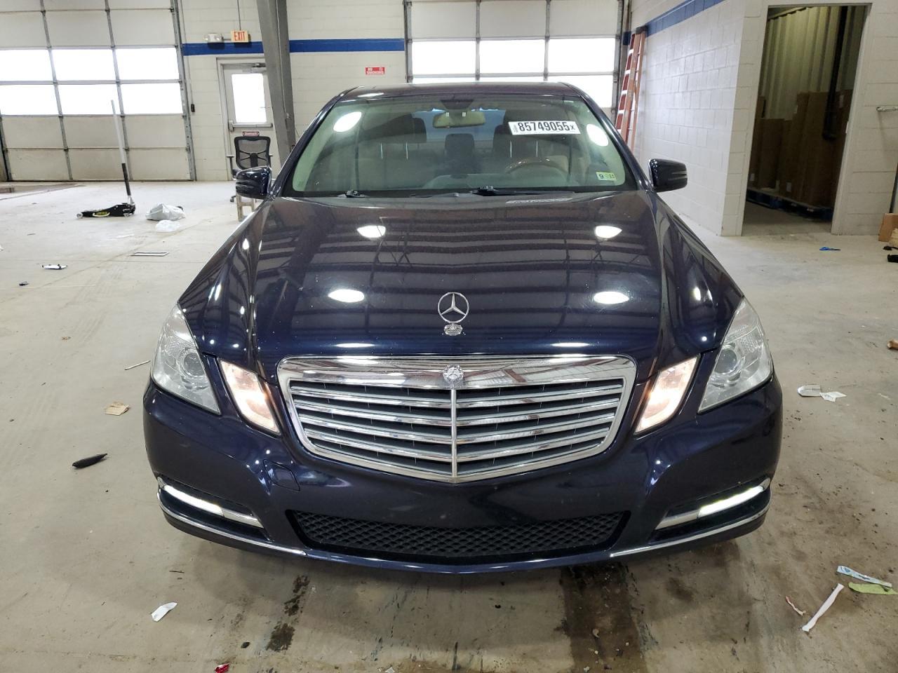 2012 MERCEDES-BENZ E-Class