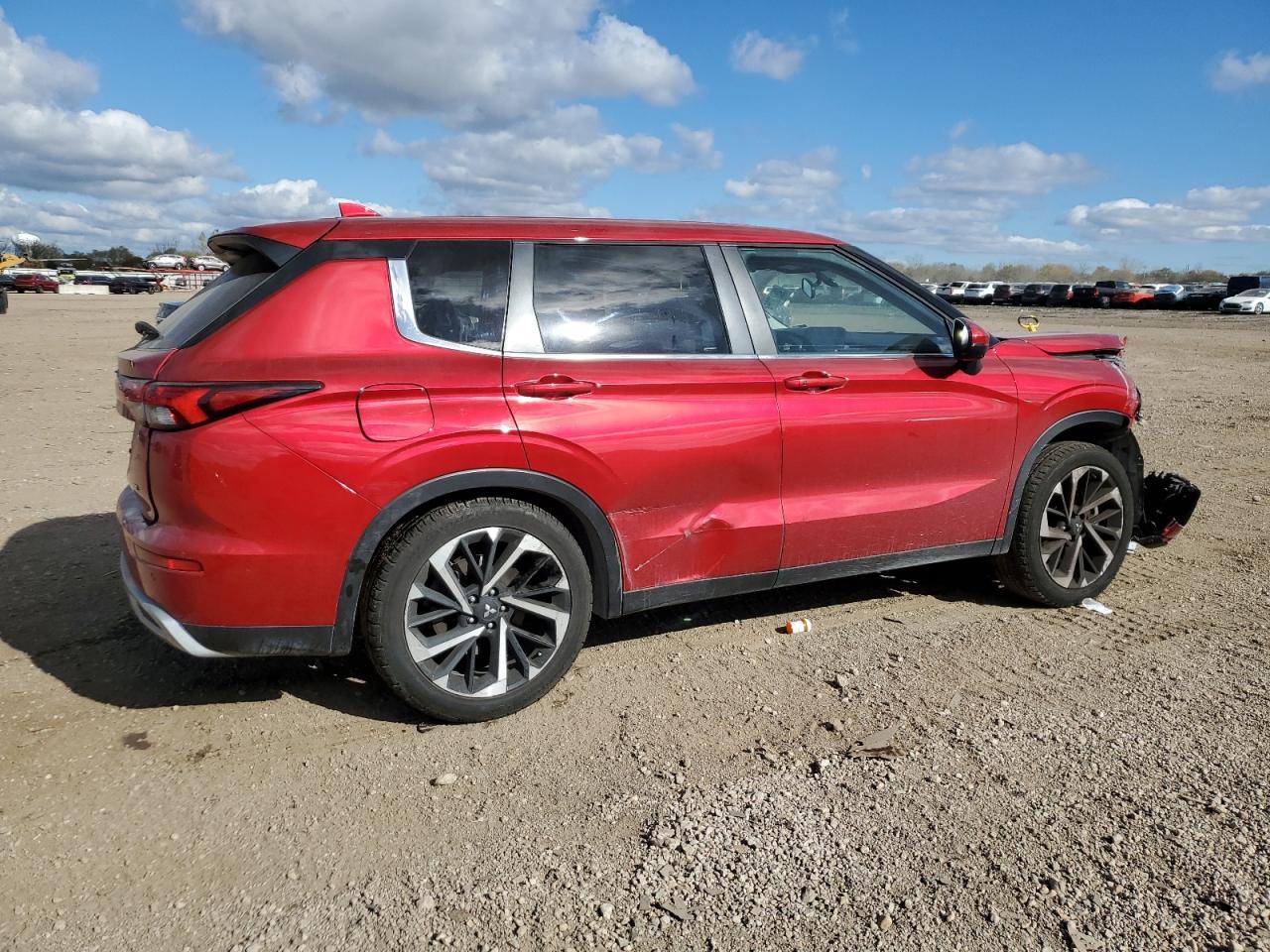 2023 MITSUBISHI outlander