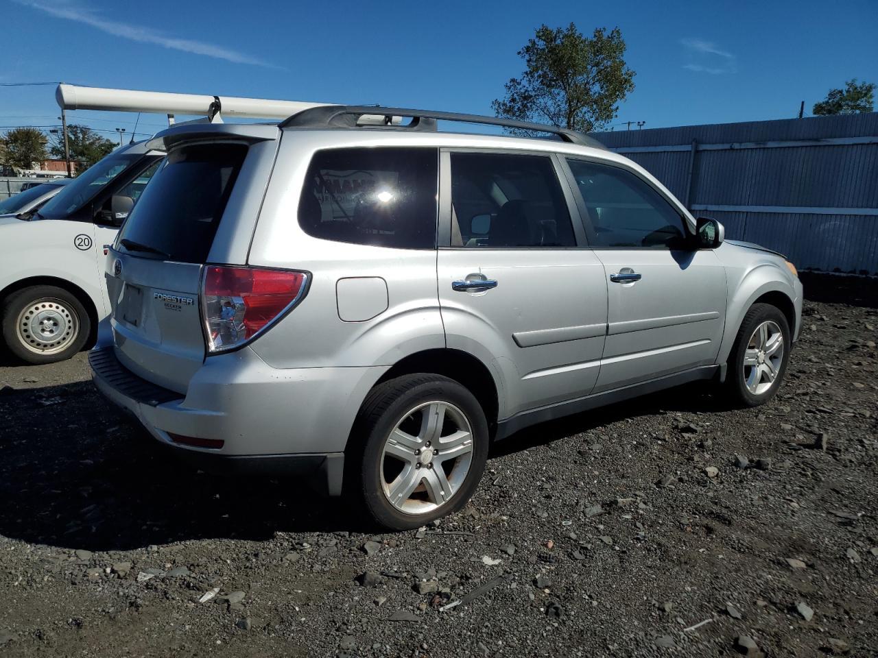 2009 SUBARU FORESTER
